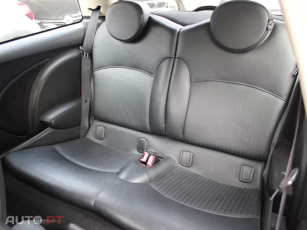 MINI Cooper Cooper D