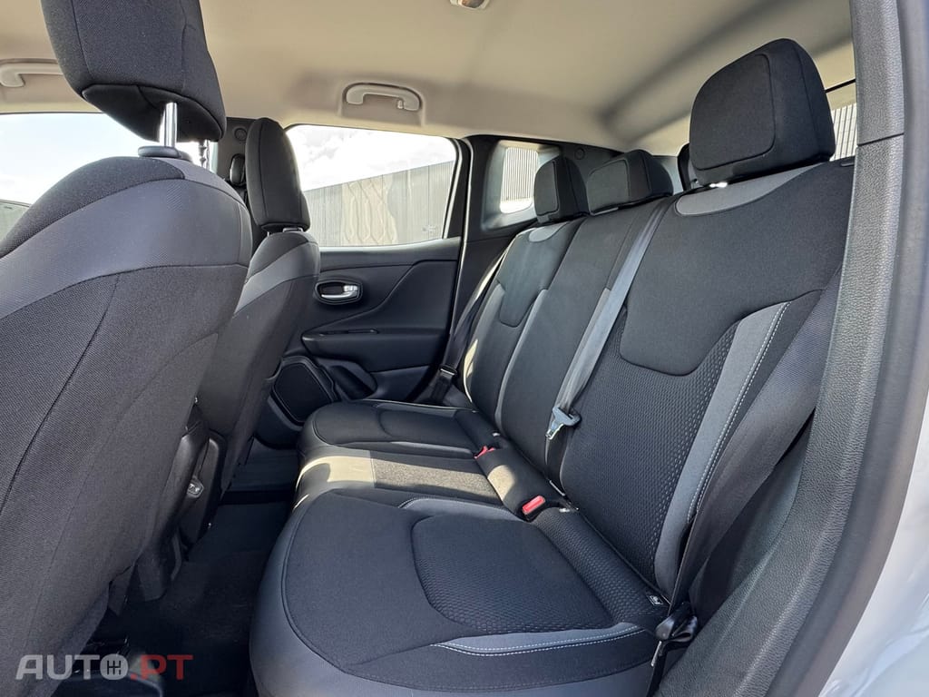 Jeep Renegade 1.5 TG e-Hybrid Longitude DCT