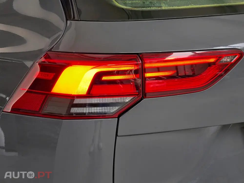 Volkswagen Golf Variant 1.0 eTSI Life DSG