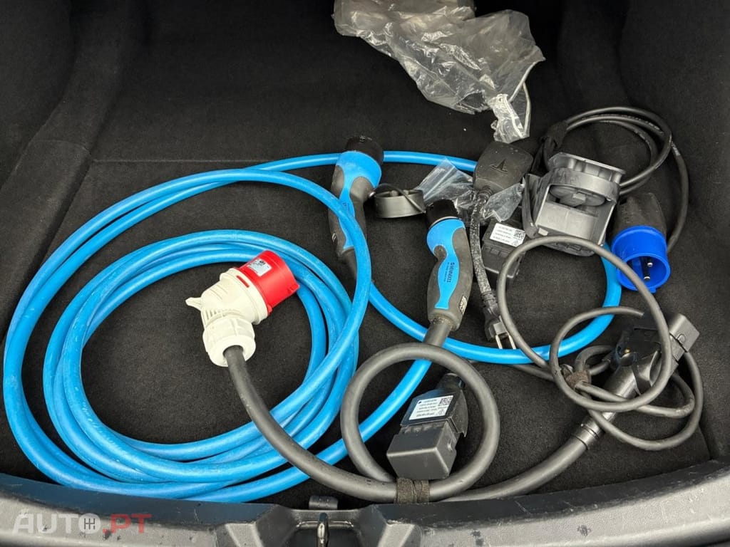 Tesla Model 3 Long-Range Dual Motor AWD