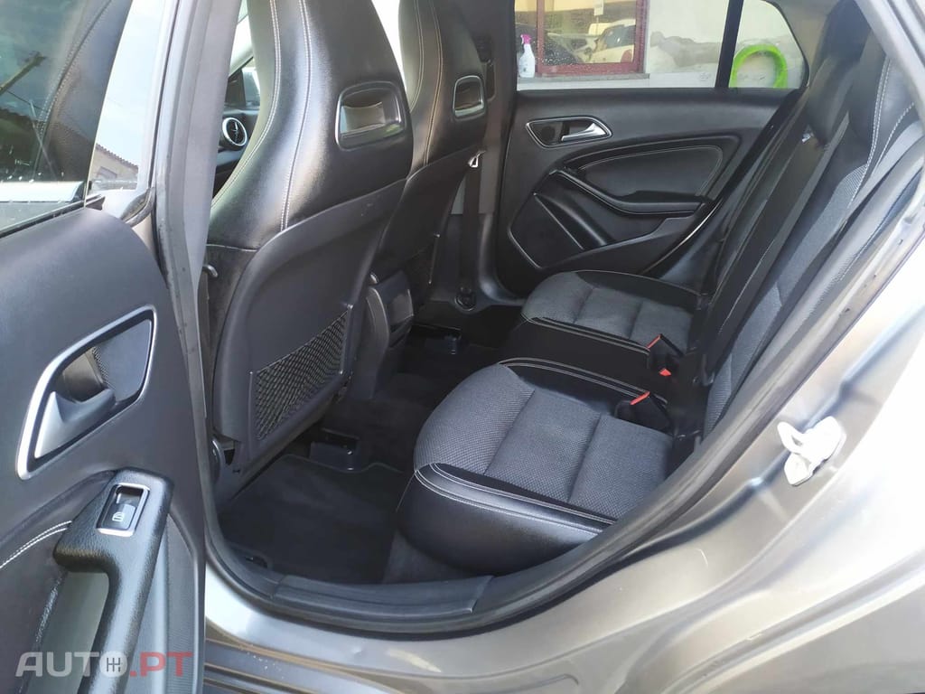 Mercedes-Benz CLA 180 CDI URBAN SPORT