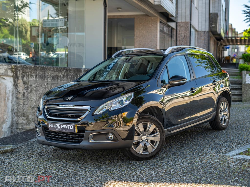 Peugeot 2008 1.2 PureTech Style