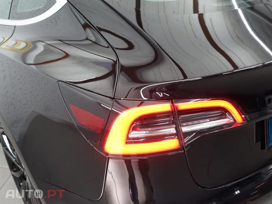Tesla Model 3 Long Range AWD Dual Motor