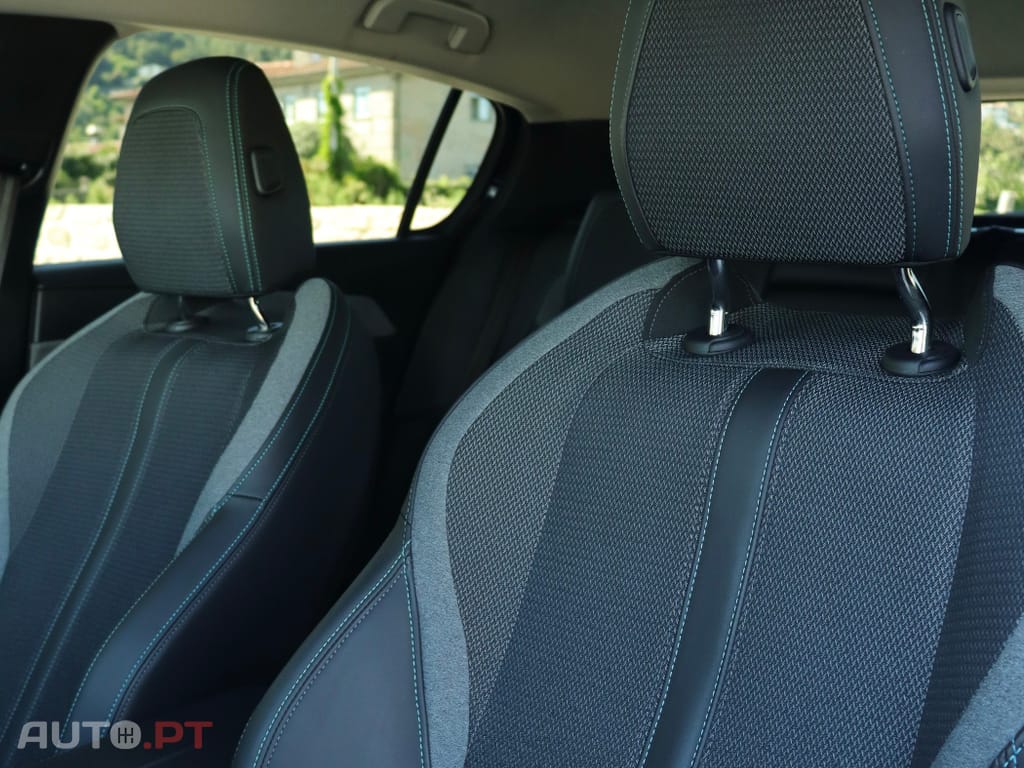 Peugeot 308 1.2 PureTech Allure EAT8
