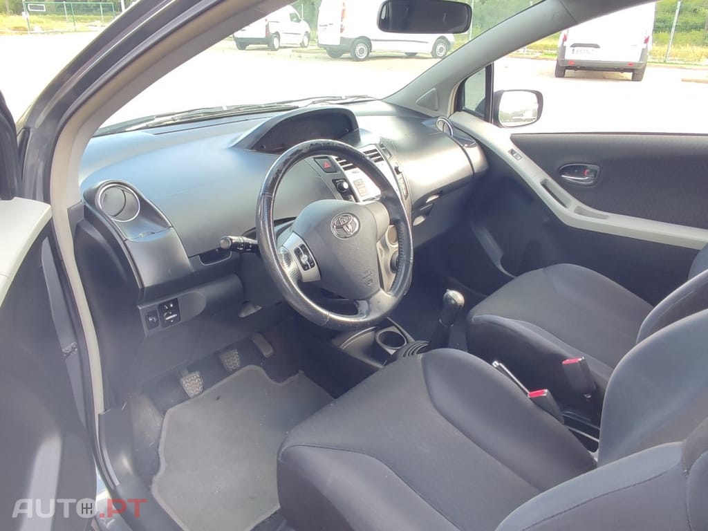 Toyota Yaris T-SPORT