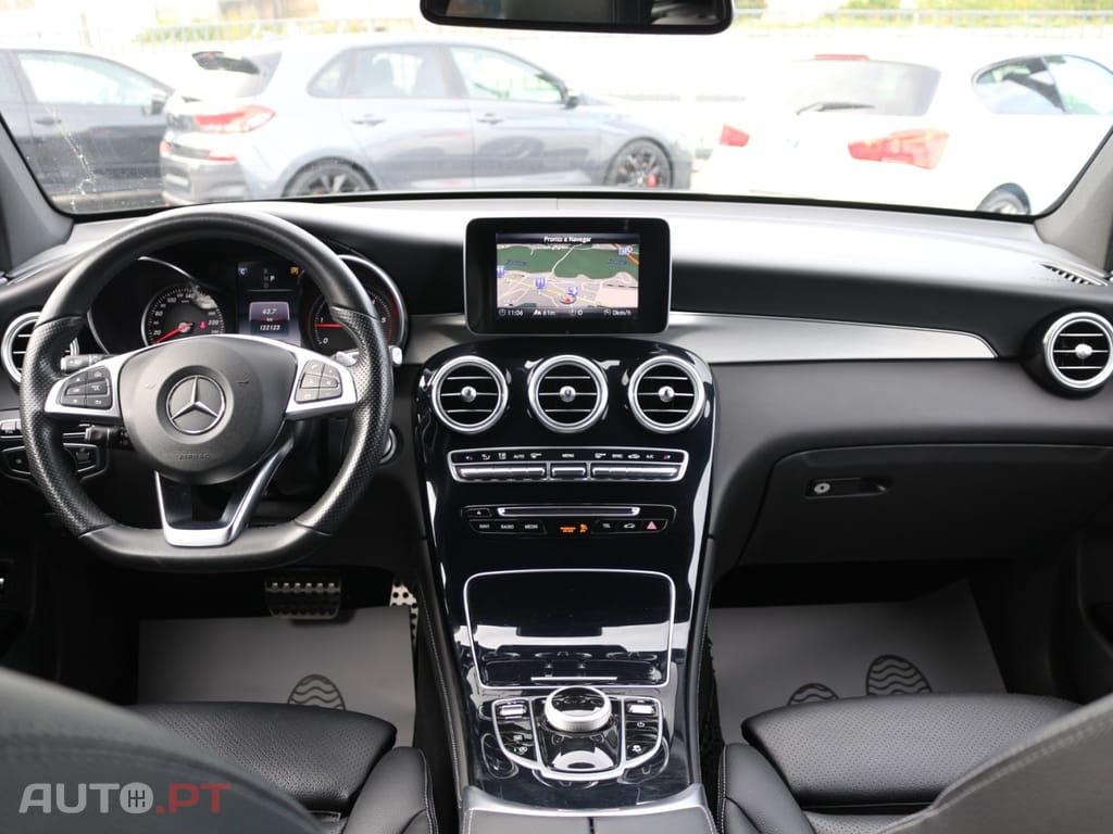 Mercedes-Benz GLC 220 D 4 Matic AMG Pack Night