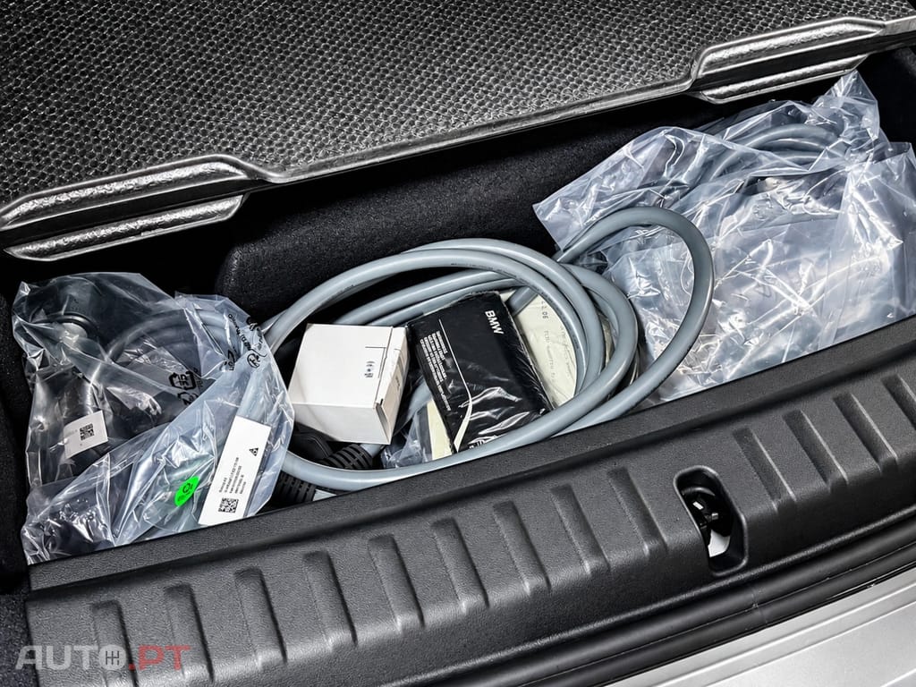 BMW X1 xDrive25e Pack Desportivo M
