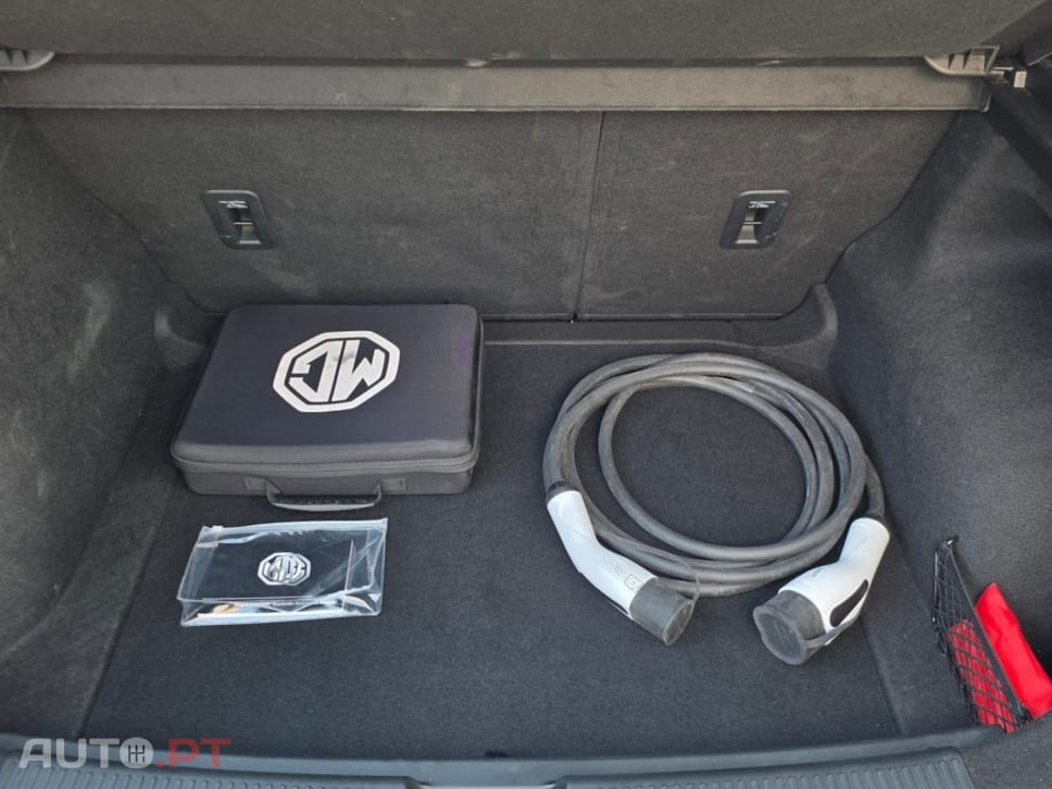 MG MG4 51 kWh Standard