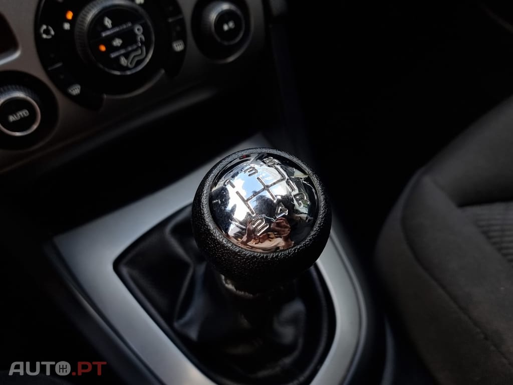 Peugeot 308 SW 1.6 HDi SE Navteq