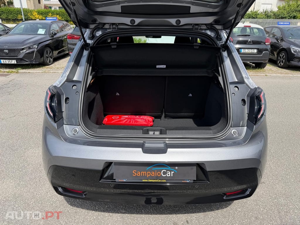 Nissan Micra 52 kWh Advance Two Tone