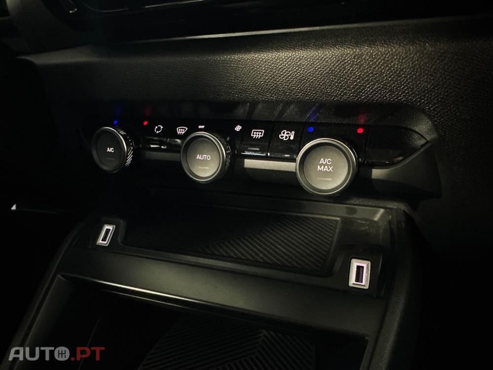 Citroen C4 PureTech 130 Stop&Start EAT8 MAX