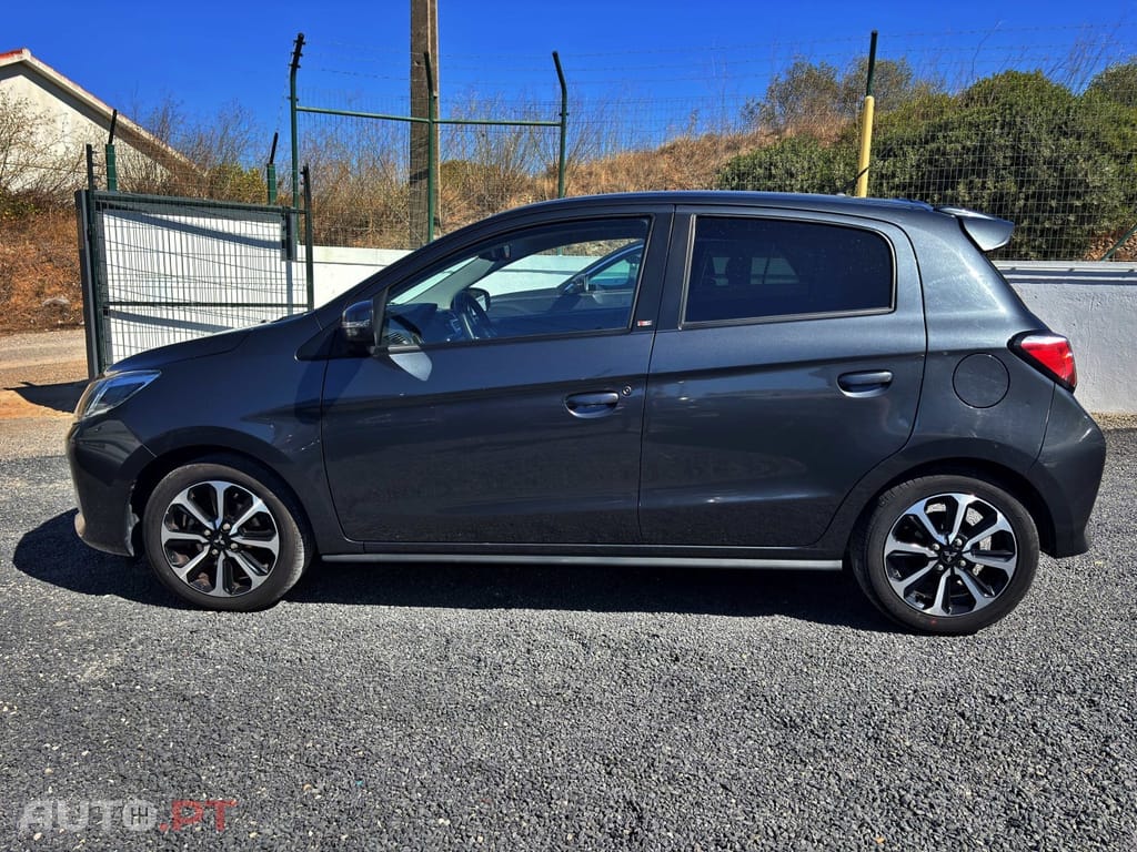 Mitsubishi Space Star 1.2 Intense Connect Edition