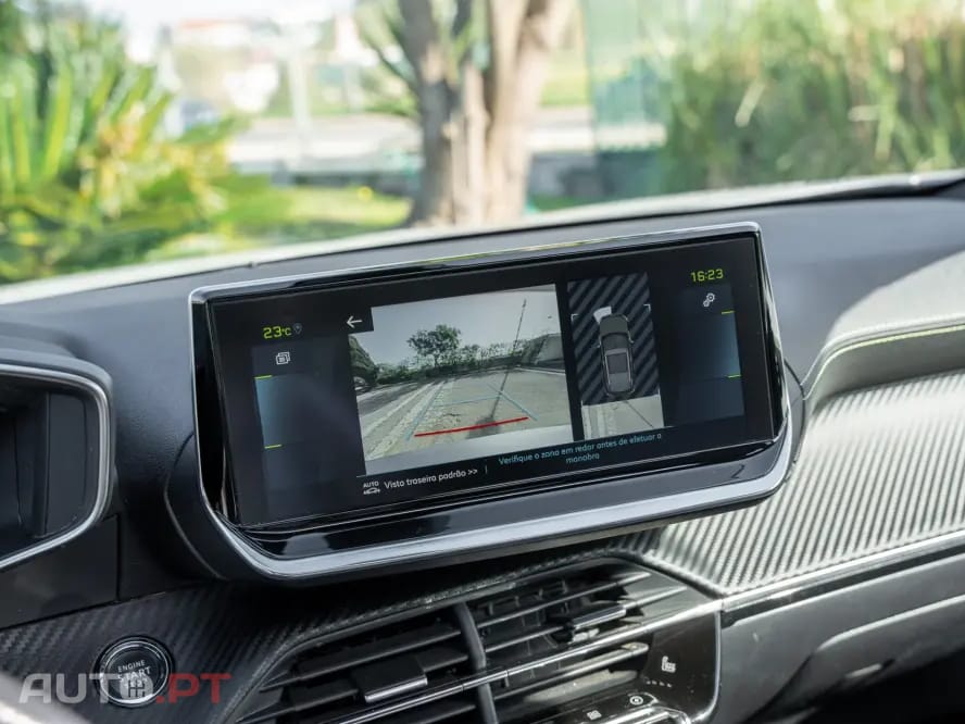 Peugeot E-2008 50 kWh GT