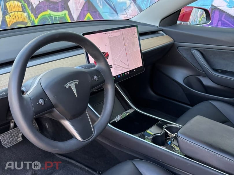 Tesla Model 3 Standard Range Plus RWD