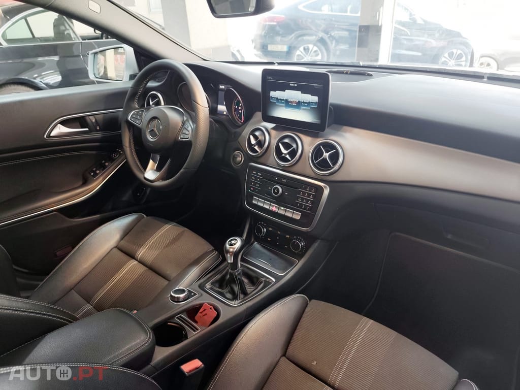 Mercedes-Benz CLA 180 d Urban