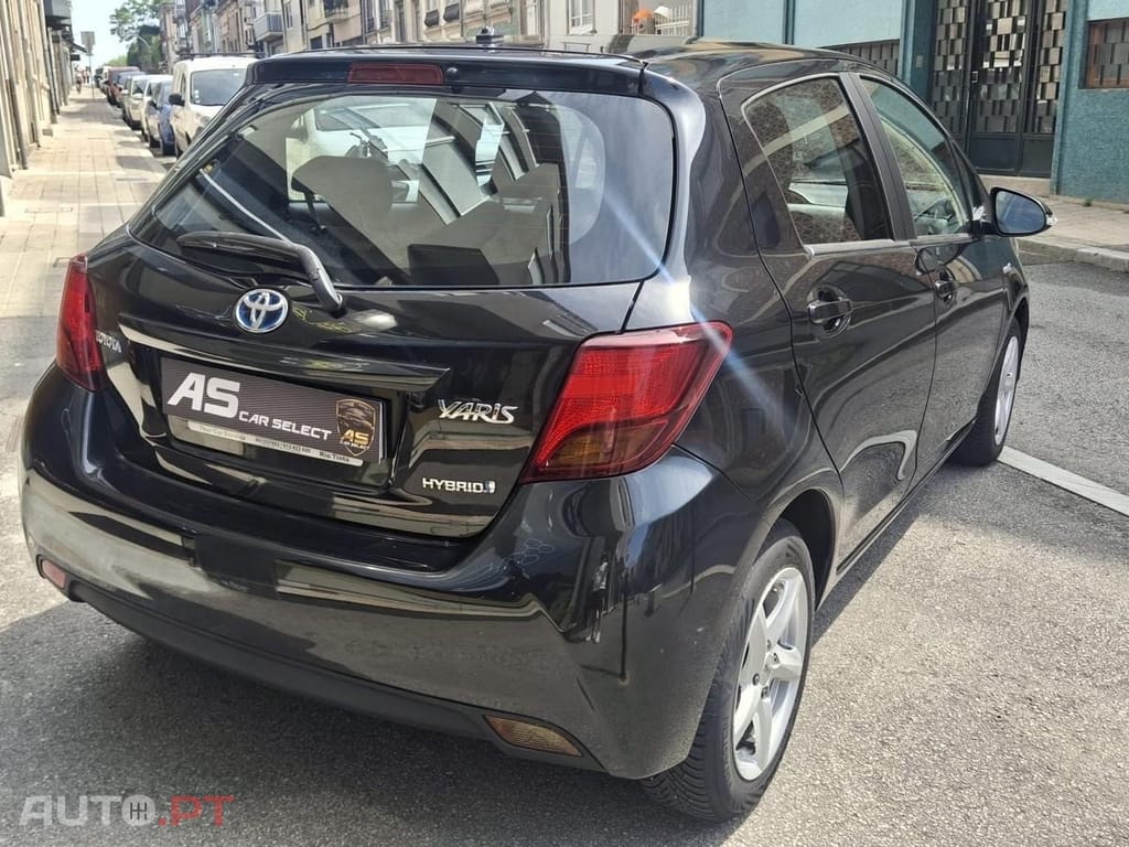 Toyota Yaris 1.5 HSD Sport+P.Luxury