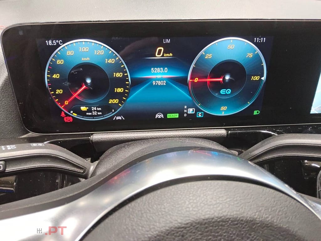 Mercedes-Benz EQA 250 AMG Line