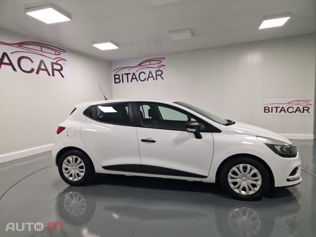 Renault Clio SOCIETE 1.5 DCI ZEN IVA DEDUTÍVEL