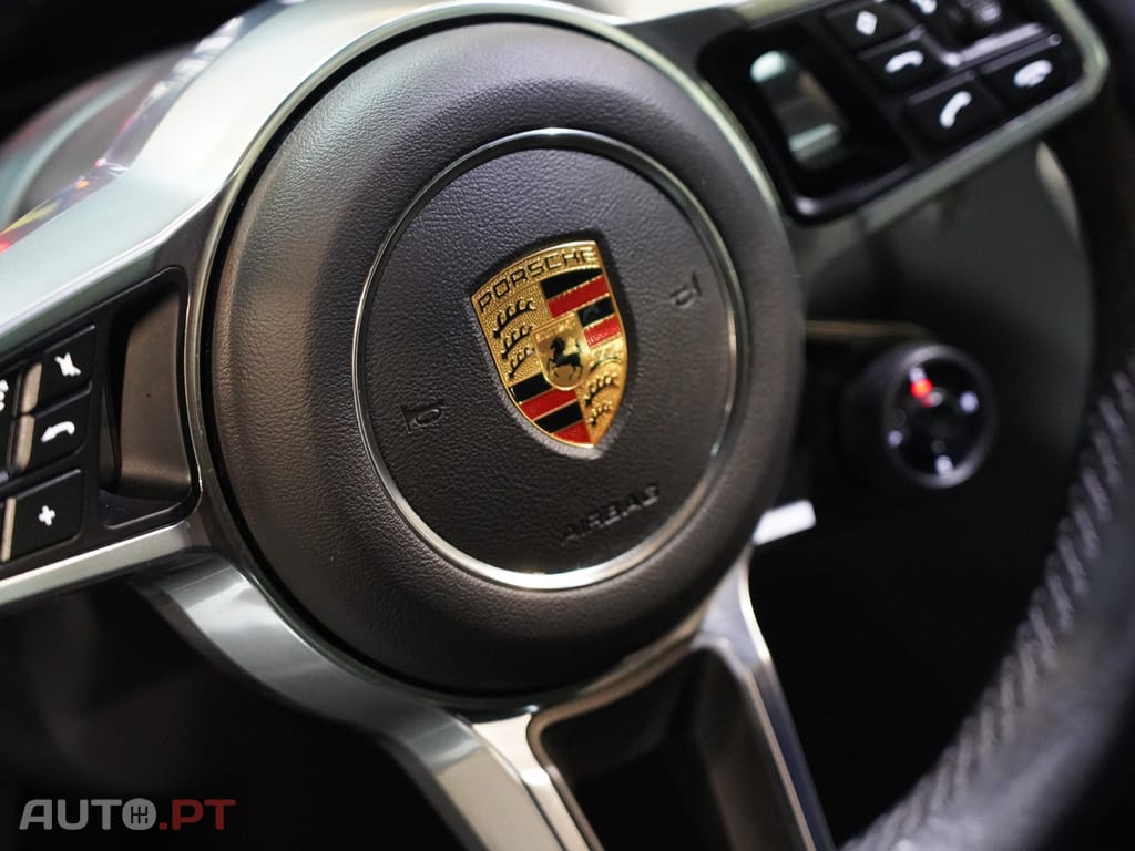 Porsche Panamera 4 E-Hybrid