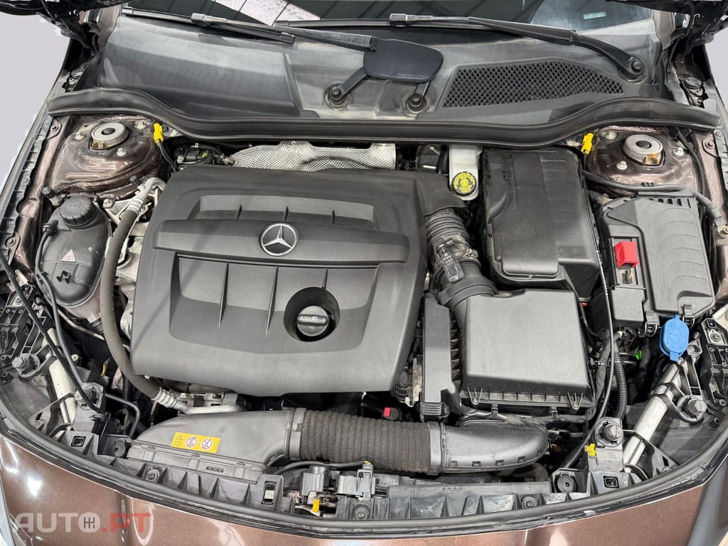 Mercedes-Benz CLA 180 d Shooting Brake