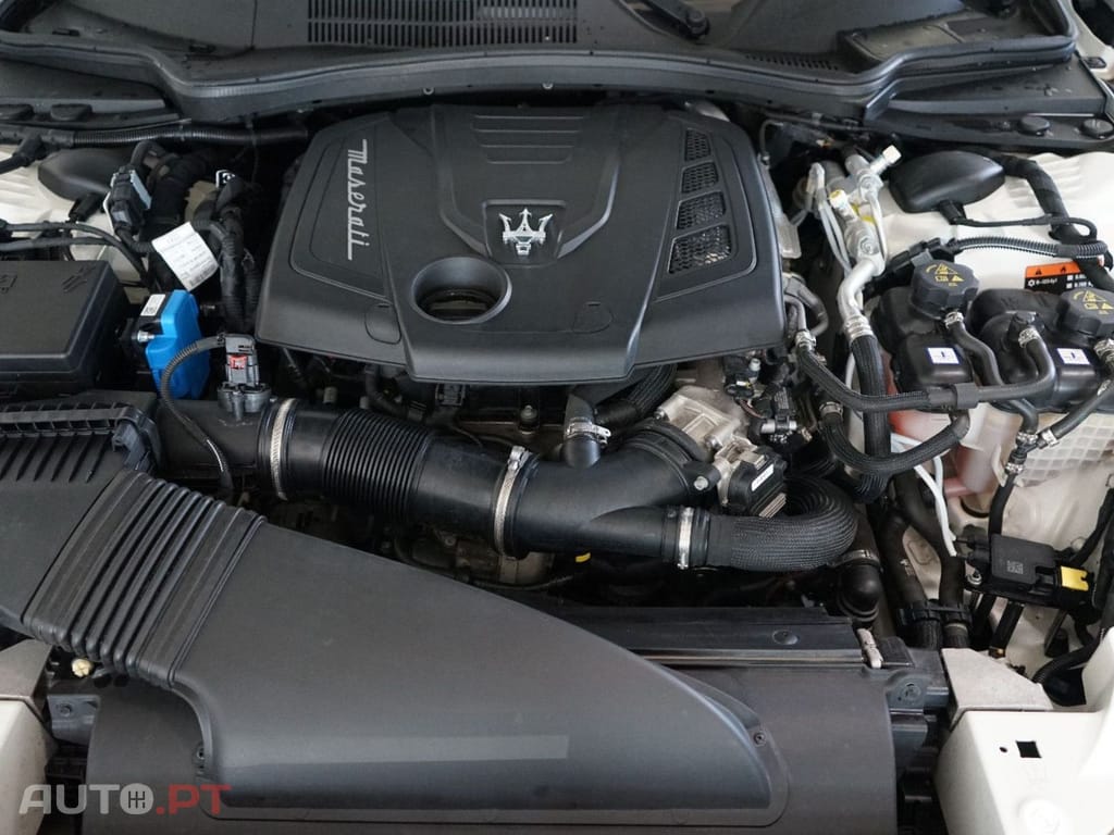 Maserati Ghibli GT Mild-Hybrid  