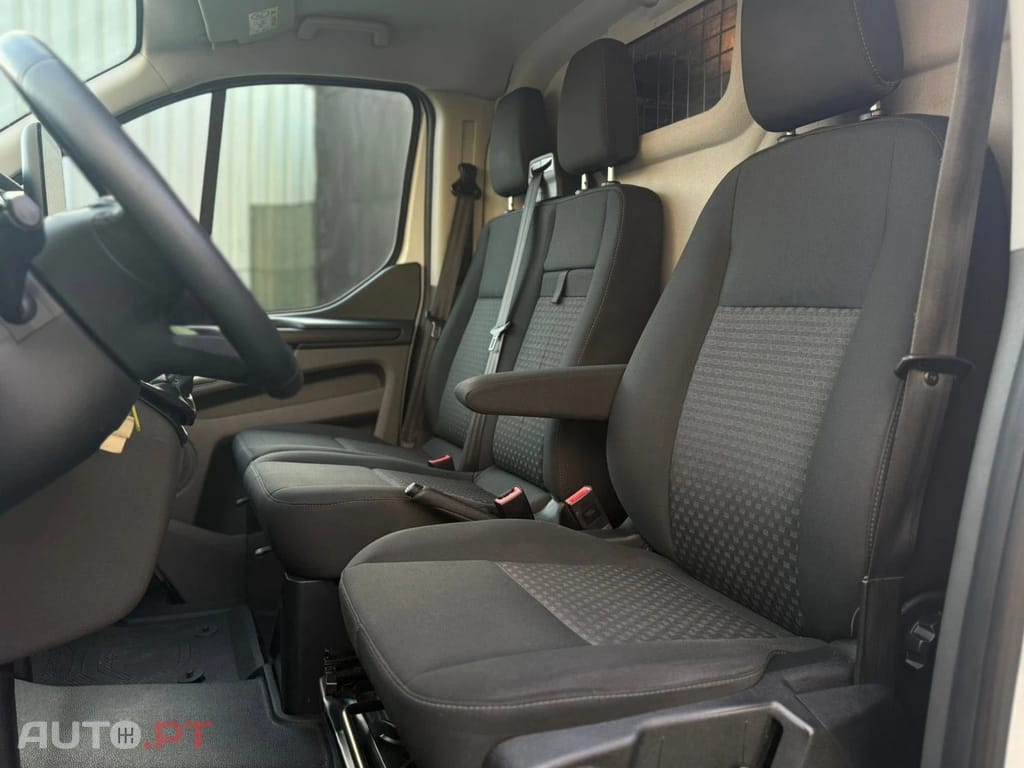 Ford Transit Custom 300L1 2.0 TDCi H1-Tecto Baixo Trend