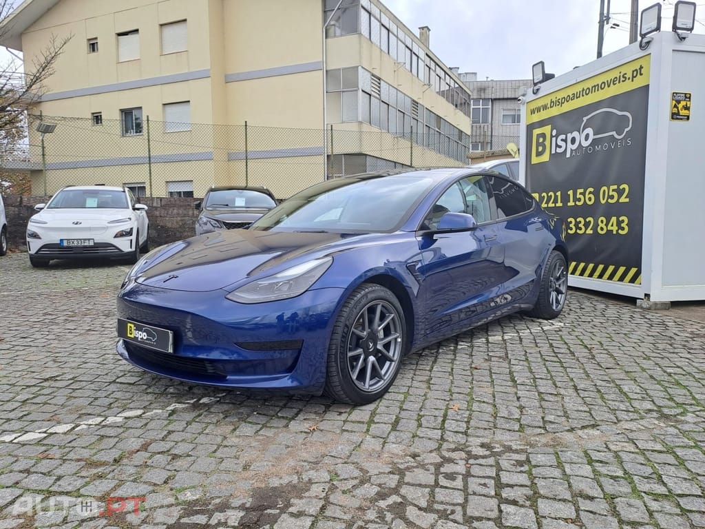 Tesla Model 3 Standard Range Plus RWD