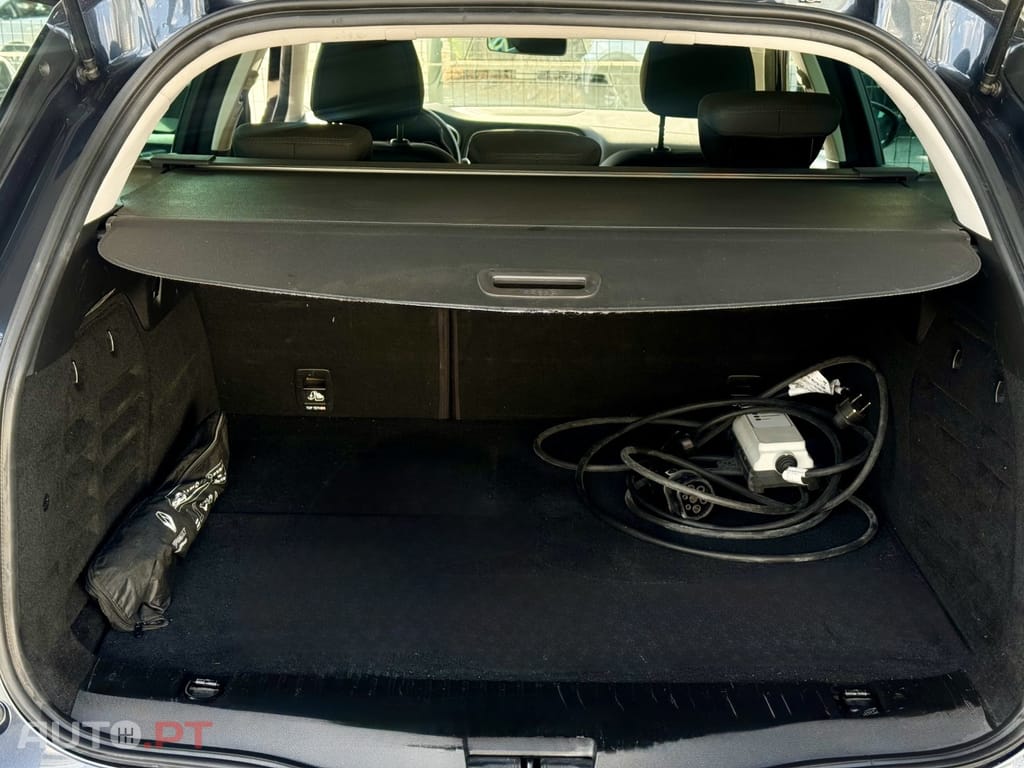 Renault Mégane Sport Tourer 1.6 E-Tech Plug-In Limited