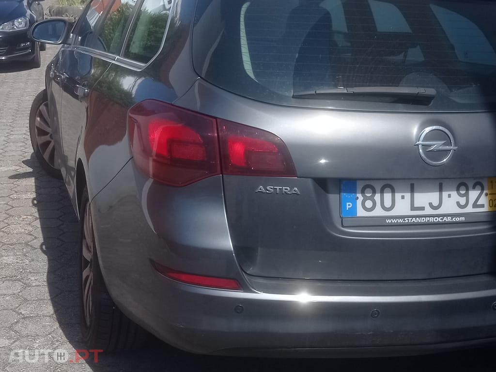 Opel Astra Sports Tourer Sport