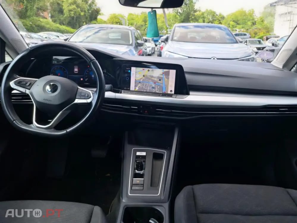 Volkswagen Golf Variant 1.0 eTSI OPF DSG Life