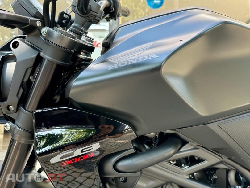 Honda CB 300R