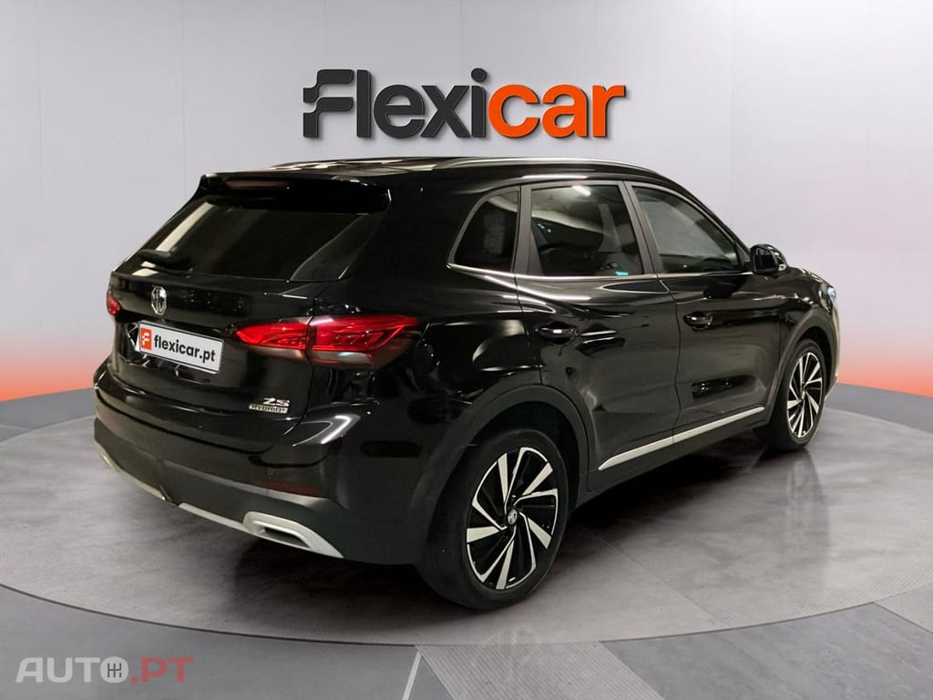 MG ZS 1.5 Hybrid+ Luxury