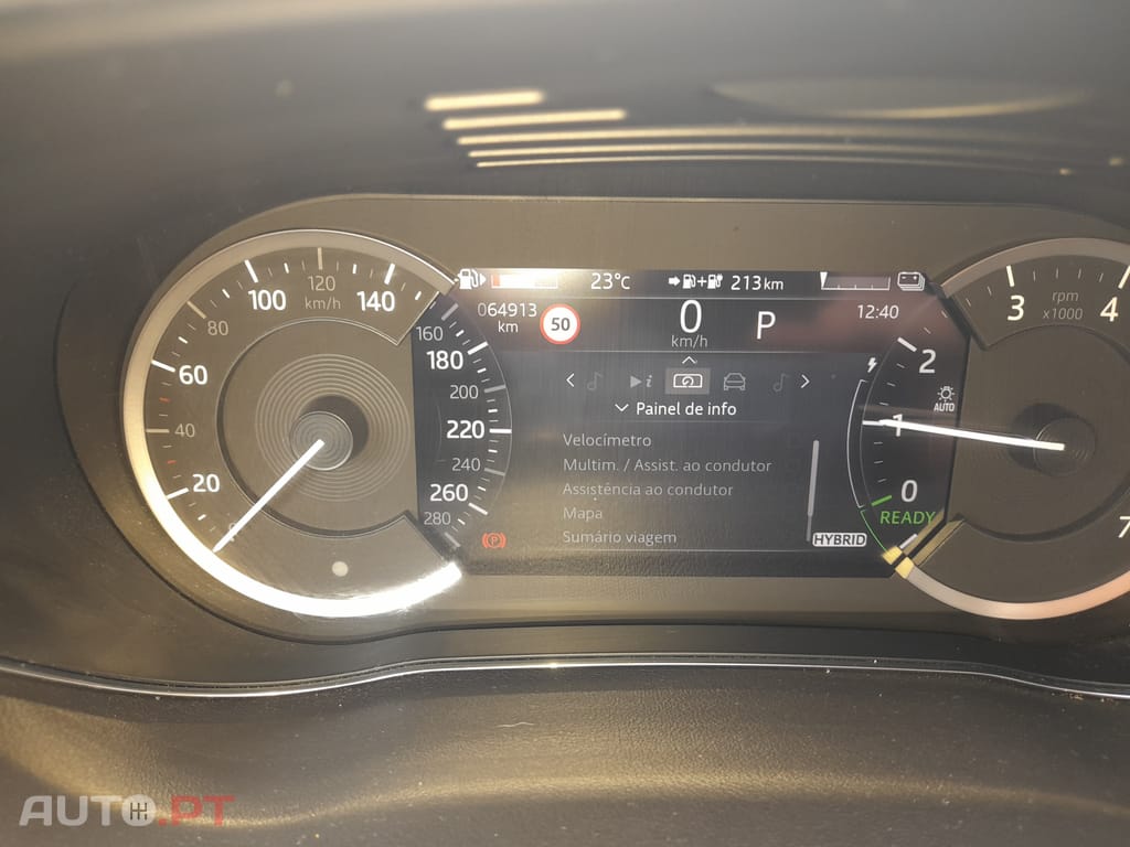 Jaguar E-Pace P300
