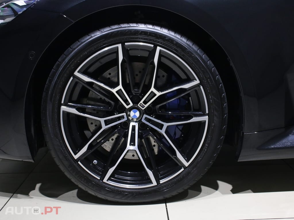 BMW M2 Auto