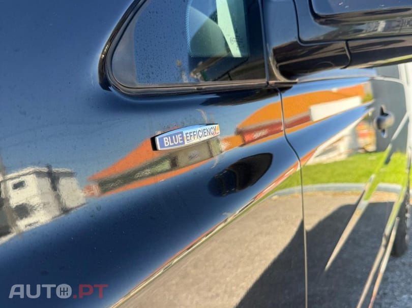 Mercedes-Benz Vito Extra-Longa SHUTTLE