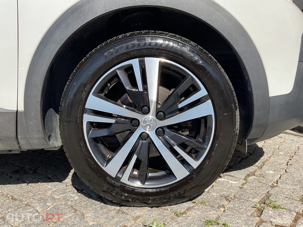 Peugeot 3008 1.5 BlueHDi Allure Pack EAT8