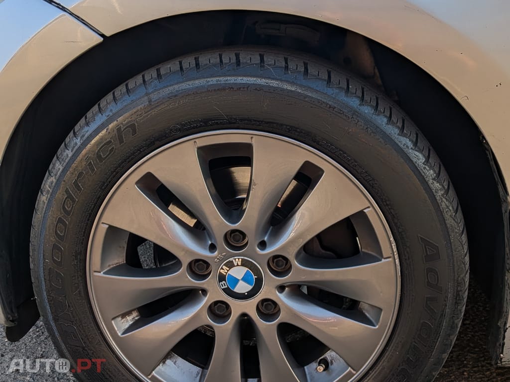 BMW 118 D - KIT Corrente de Distribuição, Bomba de Água e Polia da Cambota mudadas (TUDO Com Fatura)"