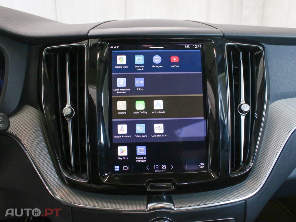 Volvo XC60 2.0 T6 PHEV Black Edition AWD