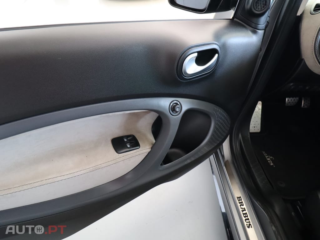 Smart ForTwo 0.9 Brabus Xclusive