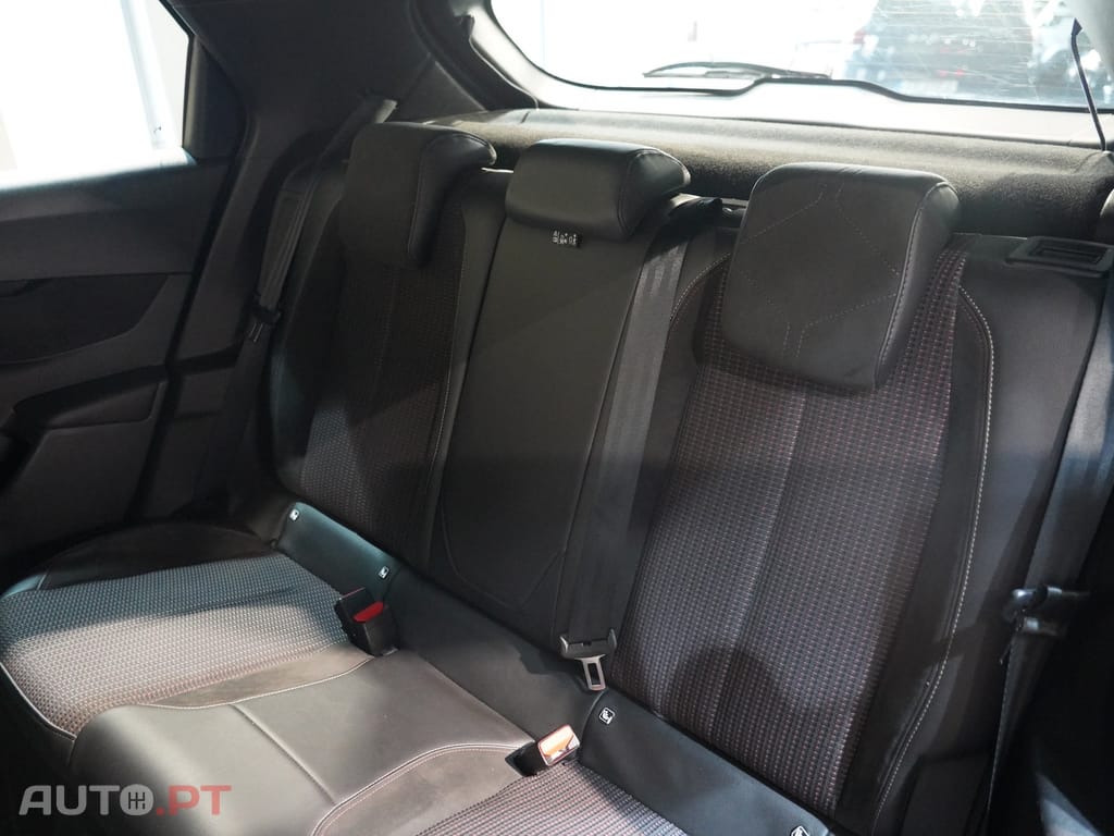 DS DS3 Crossback E-Tense Performance Line