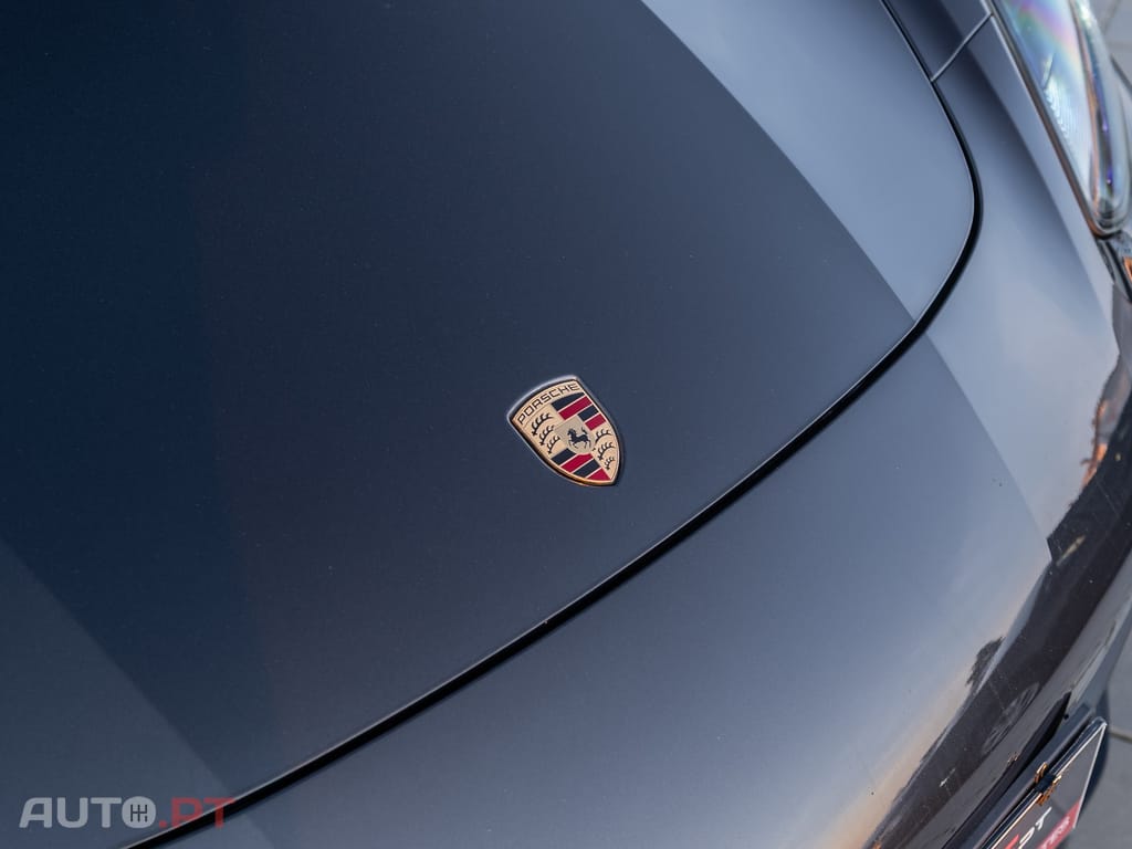 Porsche Panamera 4 E-Hybrid