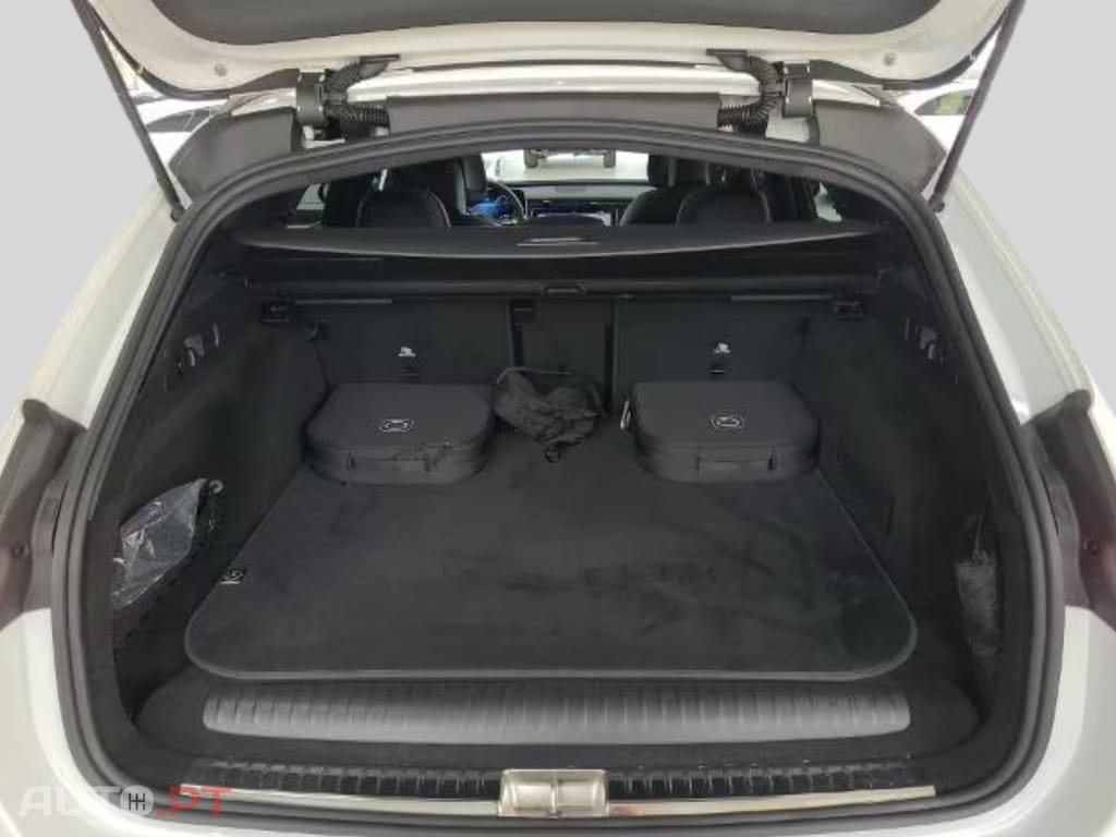 Mercedes-Benz E 300 I.V.A DEDUTIVEL de T AMG 