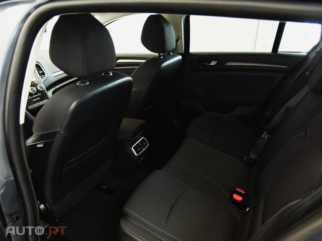 Renault Mégane Sport Tourer 1.6 E-Tech Plug-In Intens