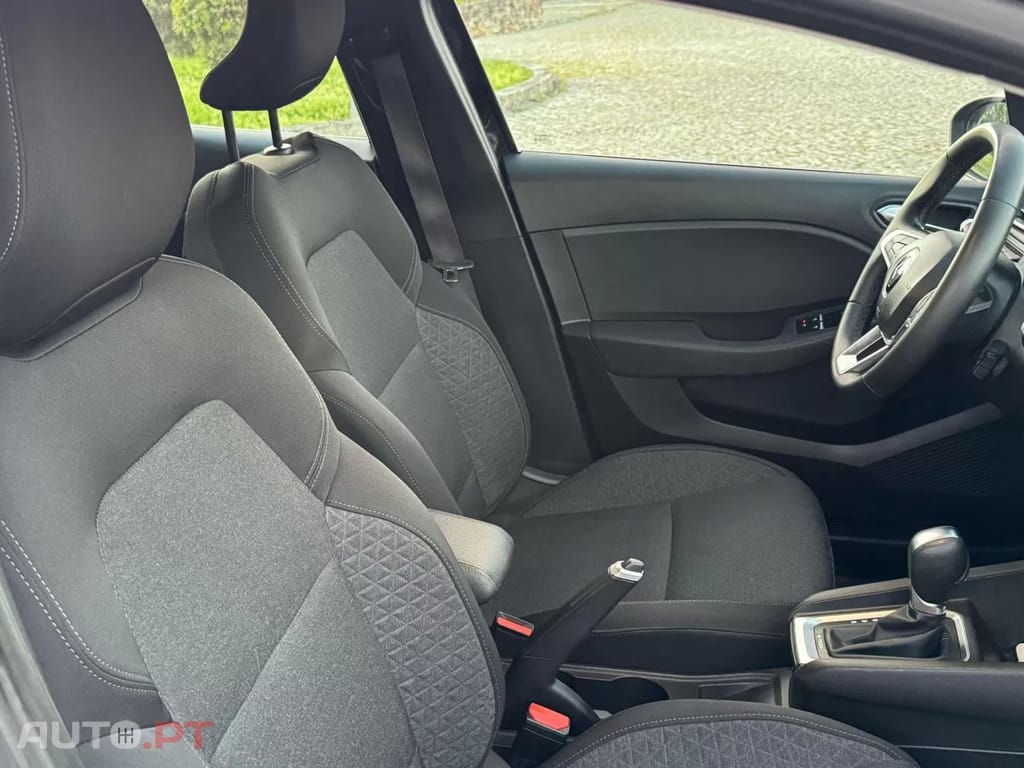Renault Clio 1.6 E-Tech Hybrid