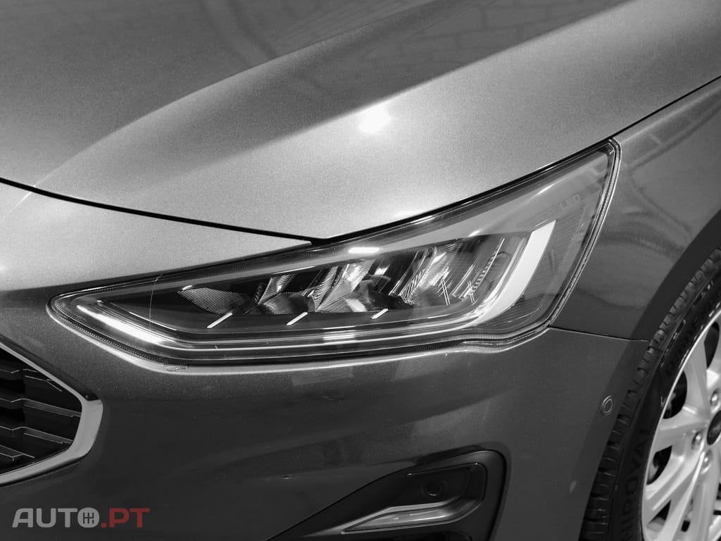 Ford Focus 1.0 EcoBoost MHEV Titanium