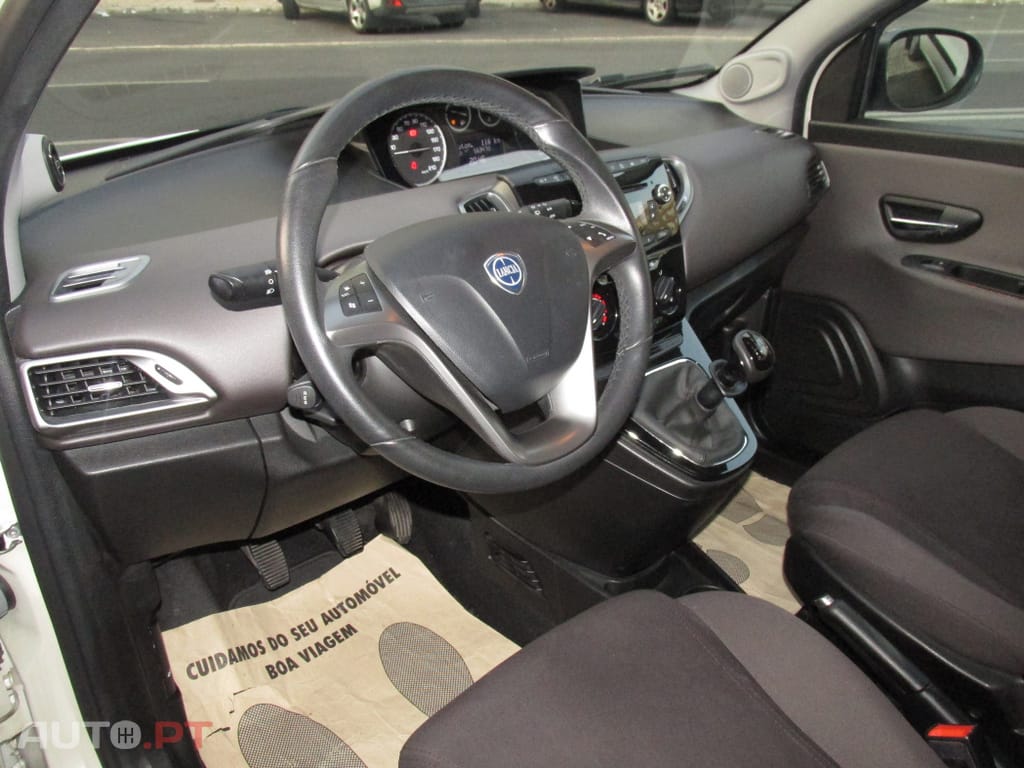 Lancia Ypsilon 1.2 S&S Platinum