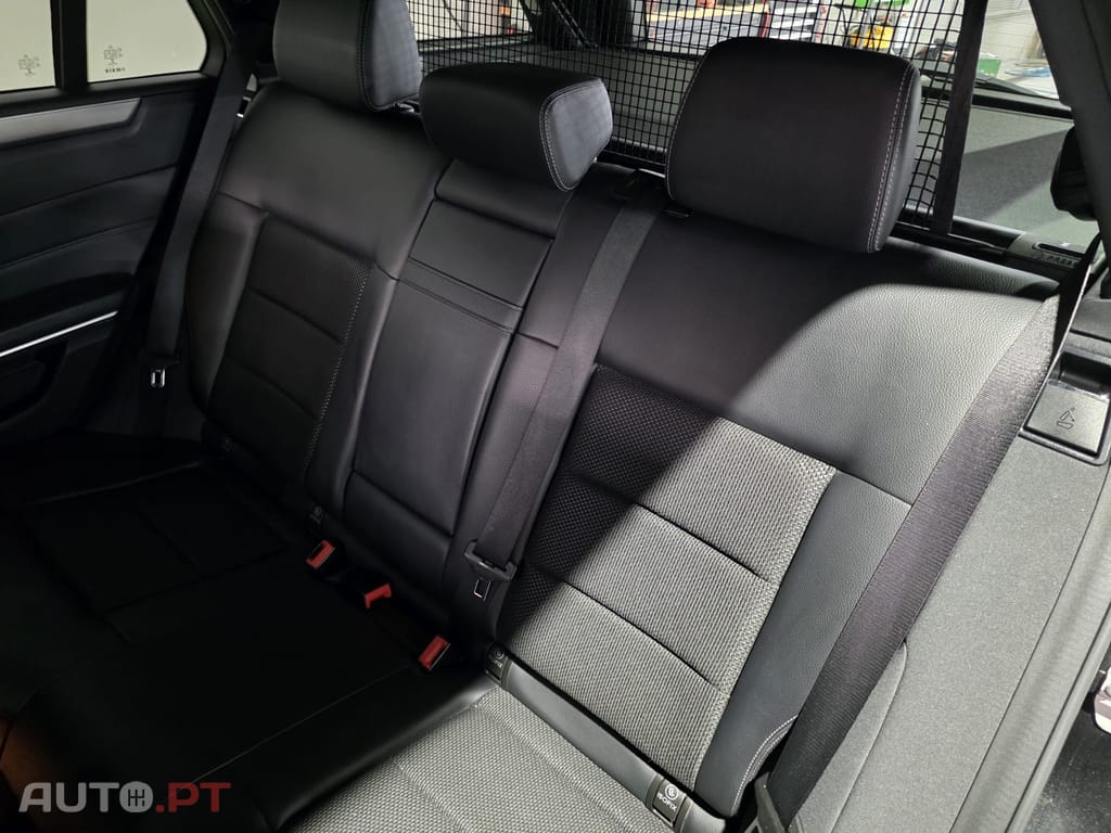 Mercedes-Benz E 300 BlueTEC Hybrid Elegance