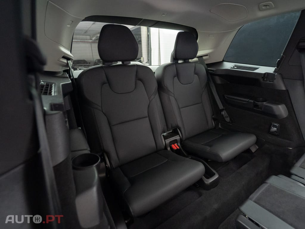 Volvo XC90 2.0 T8 PHEV Plus Bright AWD