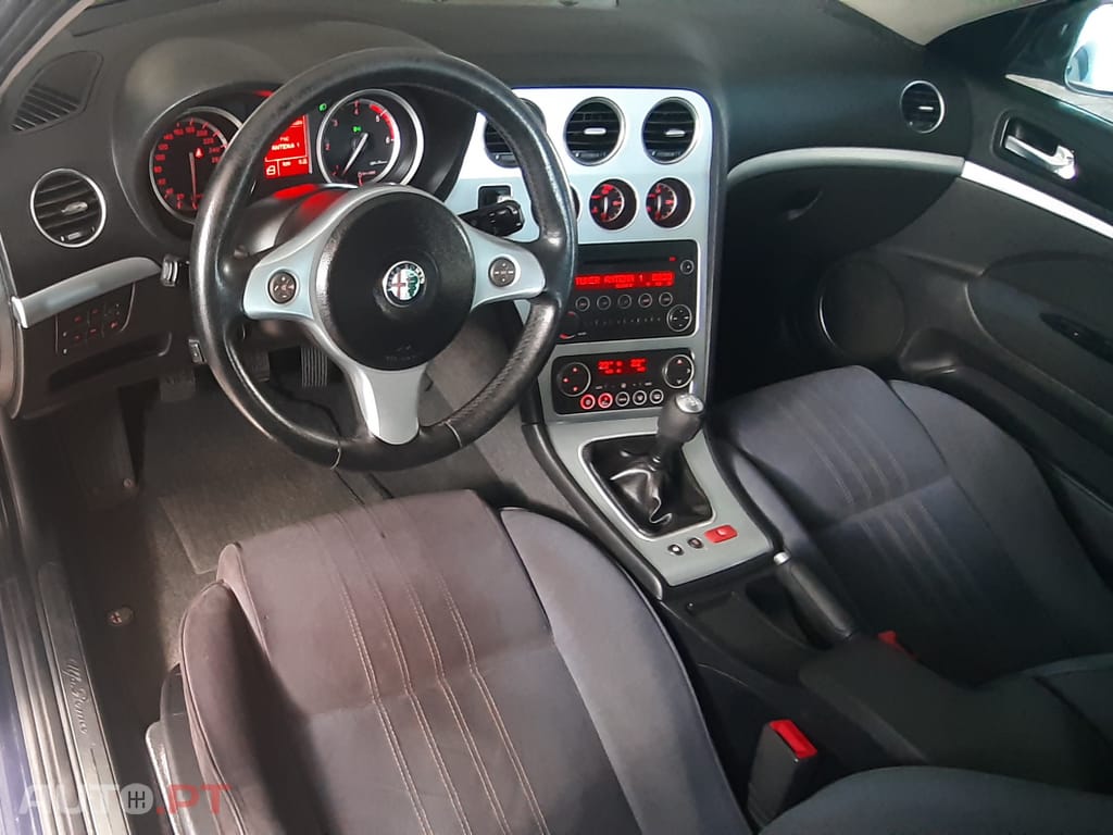Alfa Romeo 159 Sportwagon Distinctive 1.9 JTDm 16V 150 CV