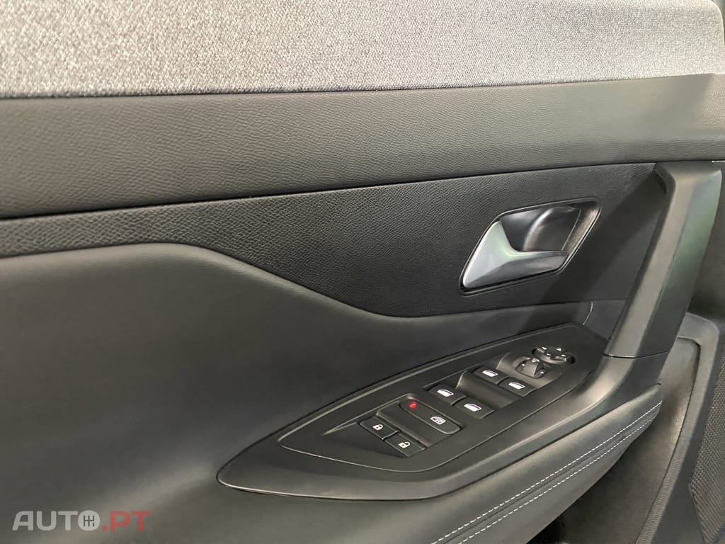 Peugeot 308 SW 1.2 Hybrid Allure e-DCS6